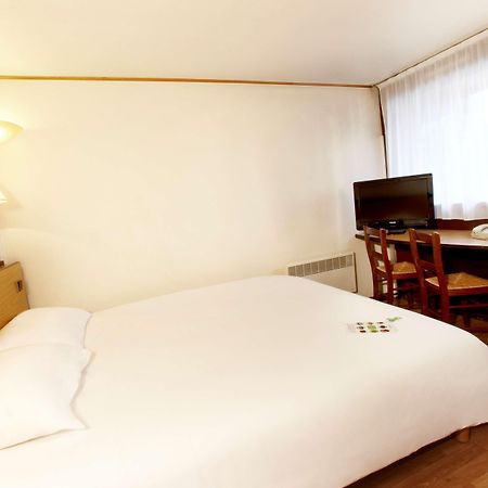 Campanile Calais Hotel Værelse billede
