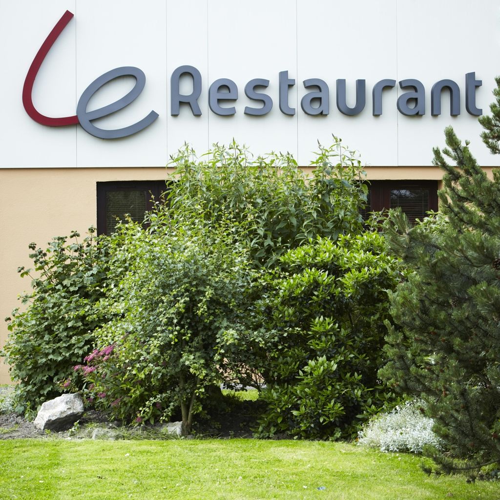 Campanile Calais Hotel Eksteriør billede