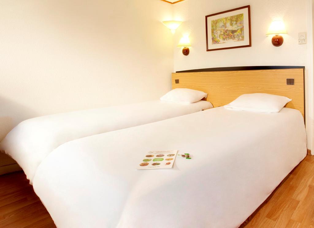 Campanile Calais Hotel Eksteriør billede
